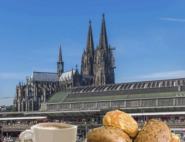 Hotel Breslauer Hof Am Dom 3*