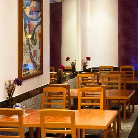 Breslauer Hof Am Dom Szálloda Köln