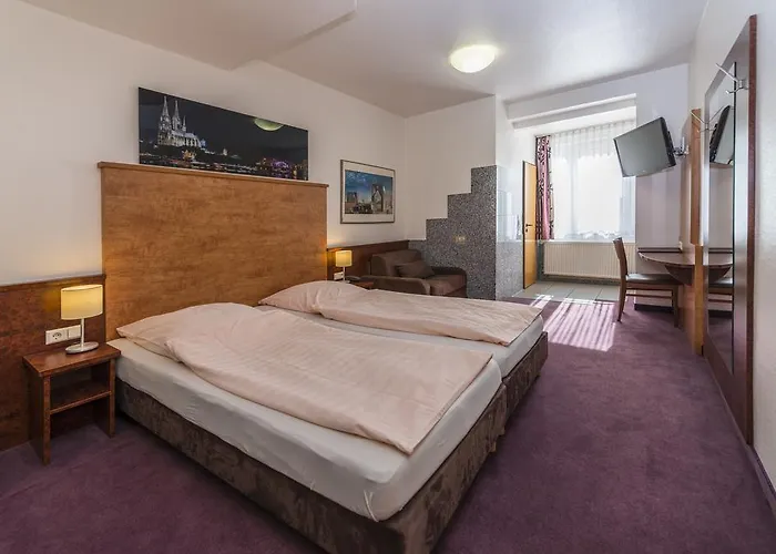 Breslauer Hof Am Dom Hotel 3*