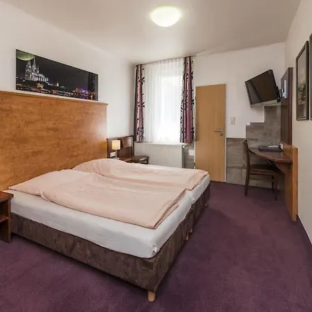 Hotel Breslauer Hof Am Dom Colonia